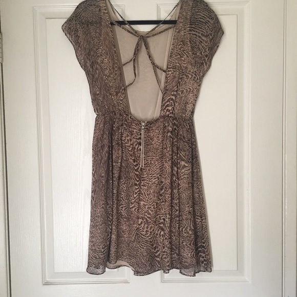 Alice + Olivia Leopard Dress - Picture 2 of 4